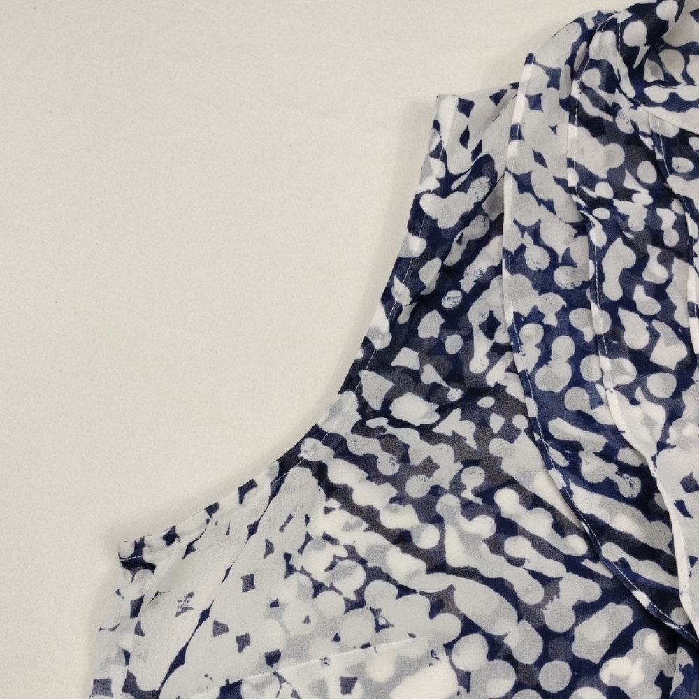 CAbi Blue and White Patterned Blouse - Picture 5 of 10
